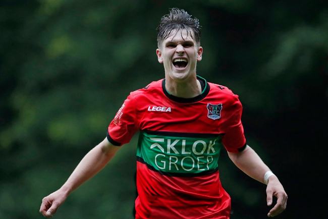 乌拉圭前锋 乌拉圭前锋