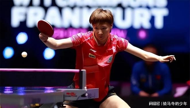 够让布朗持 够让布朗持