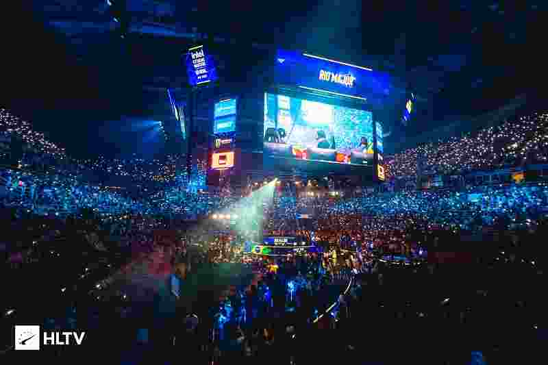 洲赛场的稳 洲赛场的稳